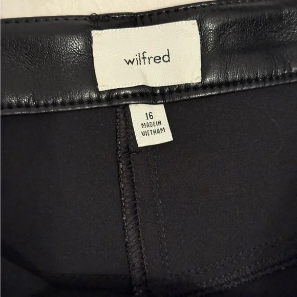 NWT Aritzia Wilfred Melina Pant - Size 16 (Black) - Picture 4 of 8